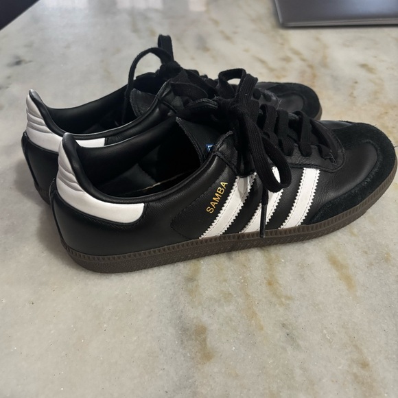 Adidas sambas size 6.5 men’s/ 8.5 women's - Picture 1 of 5